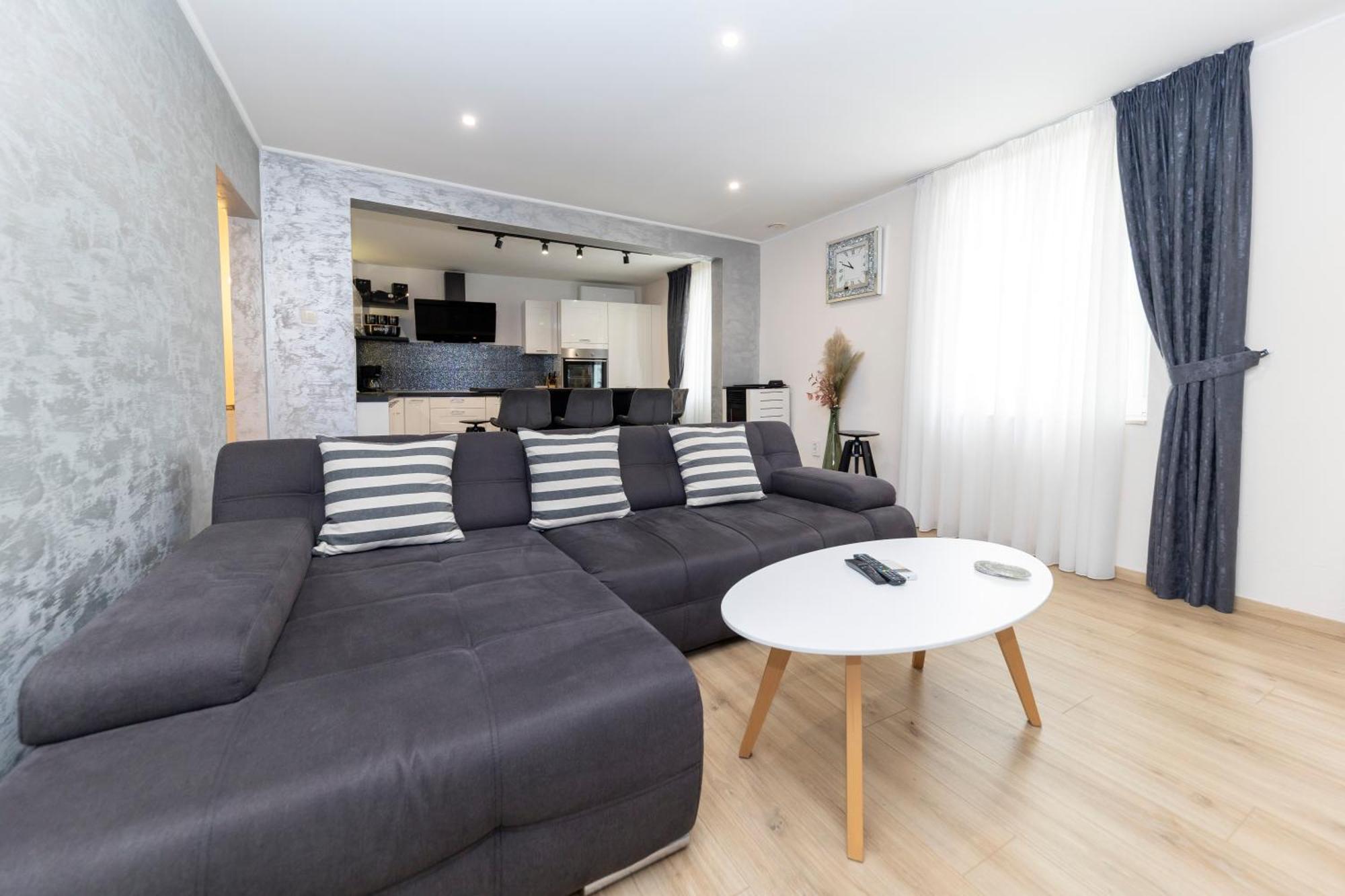 Nikky 2Br Apt. In Old Town Centre Zadar Exterior photo